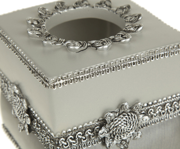 Диспенсер для салфеток Avanti Braided Medallion Silver 11166E-SLV серый