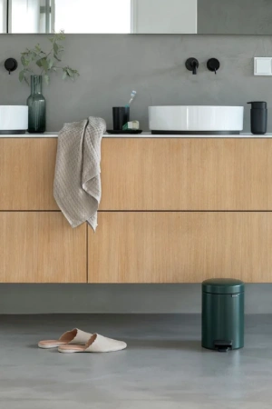 мусорное ведро brabantia newicon 304002 3 л, зеленая сосна