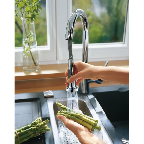 смеситель однорычажный для кухни с выдвижным душем hansgrohe talis m52 14877000, хром