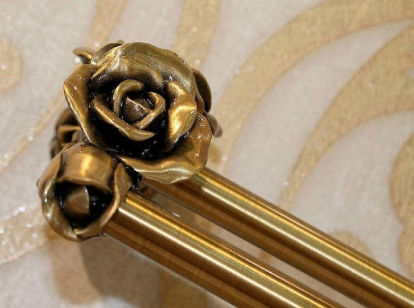 Полотенцедержатель Art&Max ROSE AM-0917-B